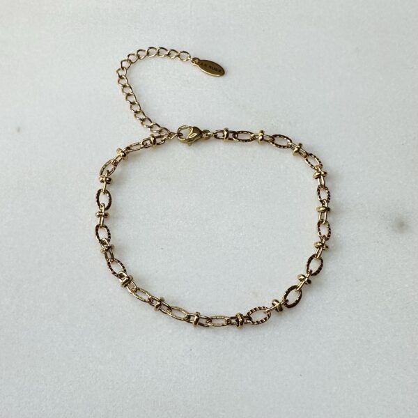 Armband bewerkt