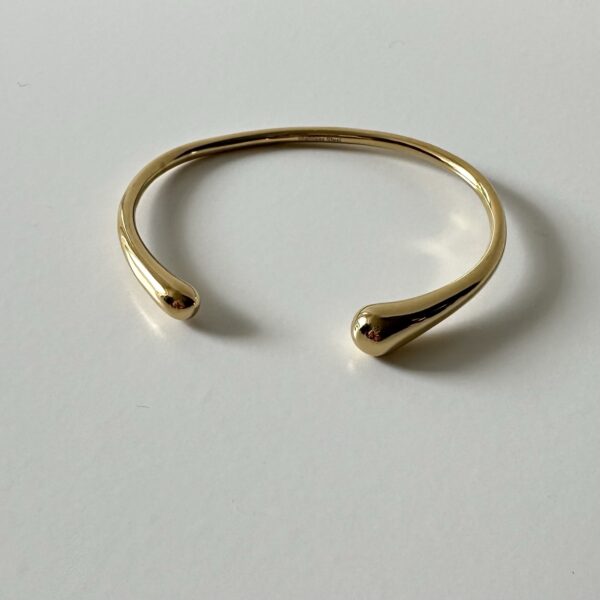 Gouden bangle glad