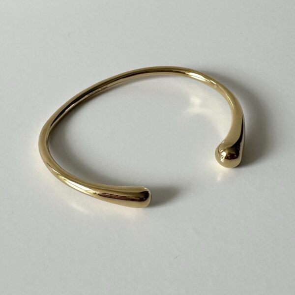 Gouden bangle glad