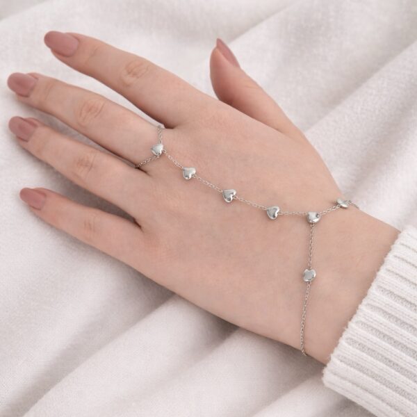 863e5d2e-d6c8-465b-b5b4-12af9427aec1 Handcain hart