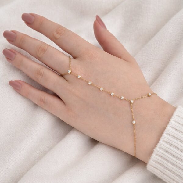 a7634679-c834-46d8-ba19-cceaa10724b3 Handcain crystal