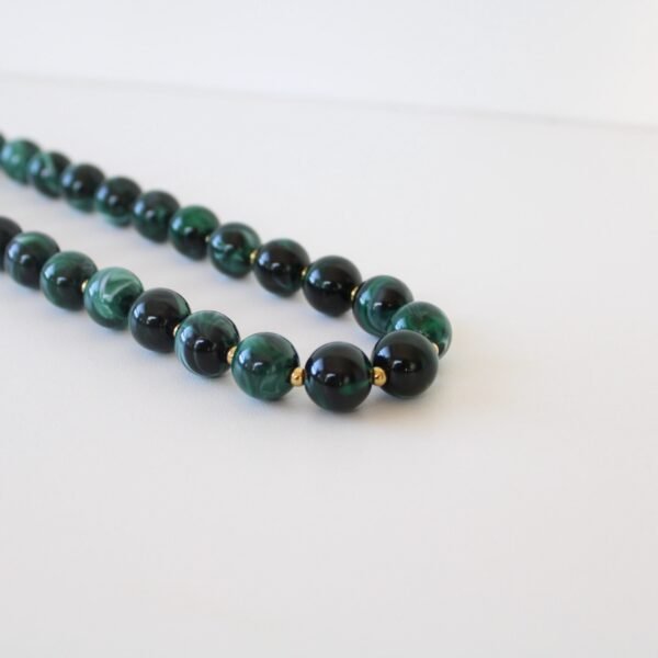 Kralen ketting donker groen