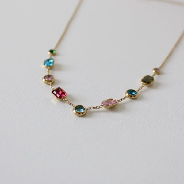 img_2922 Ketting met gekleurde zirkonia steentjes
