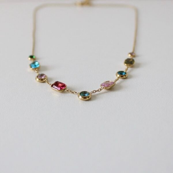 img_2927 Ketting met gekleurde zirkonia steentjes