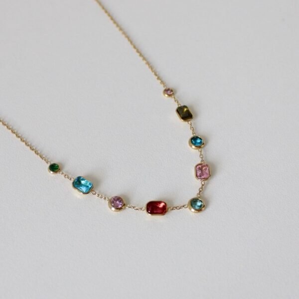 img_2928 Ketting met gekleurde zirkonia steentjes